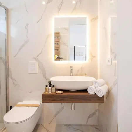 Oberdan Sky - Modern Loft Apartment